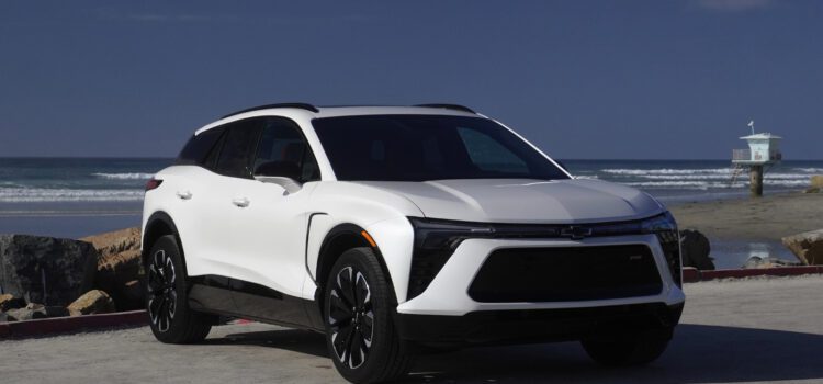 https://acceleramota.com/wp-content/uploads/2023/12/Chevrolet-Blazer-EV-3-750x350.jpg